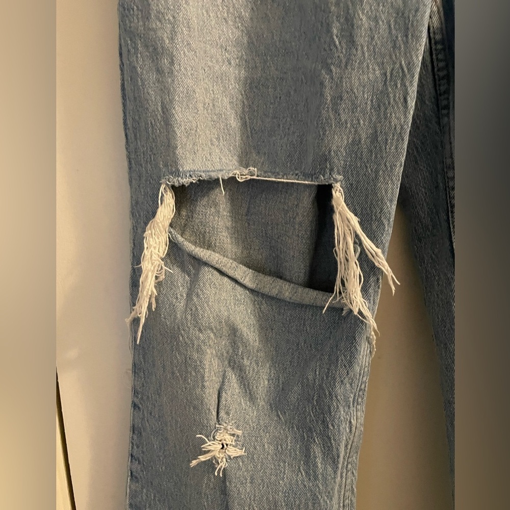 Abercrombie and Fitch The 90’s Ultra High Rise Distressed Straight Jean Size 30 - Picture 5 of 16